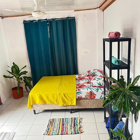 Mochis Apartment Quepos Ngoại thất bức ảnh