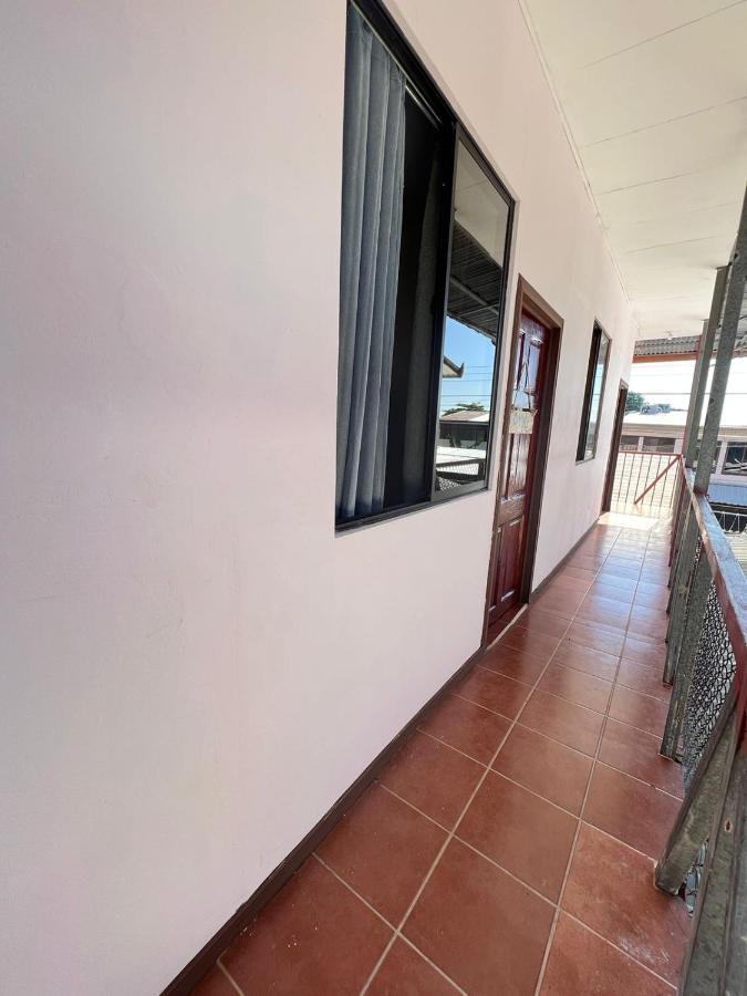 Mochis Apartment Quepos Phòng bức ảnh