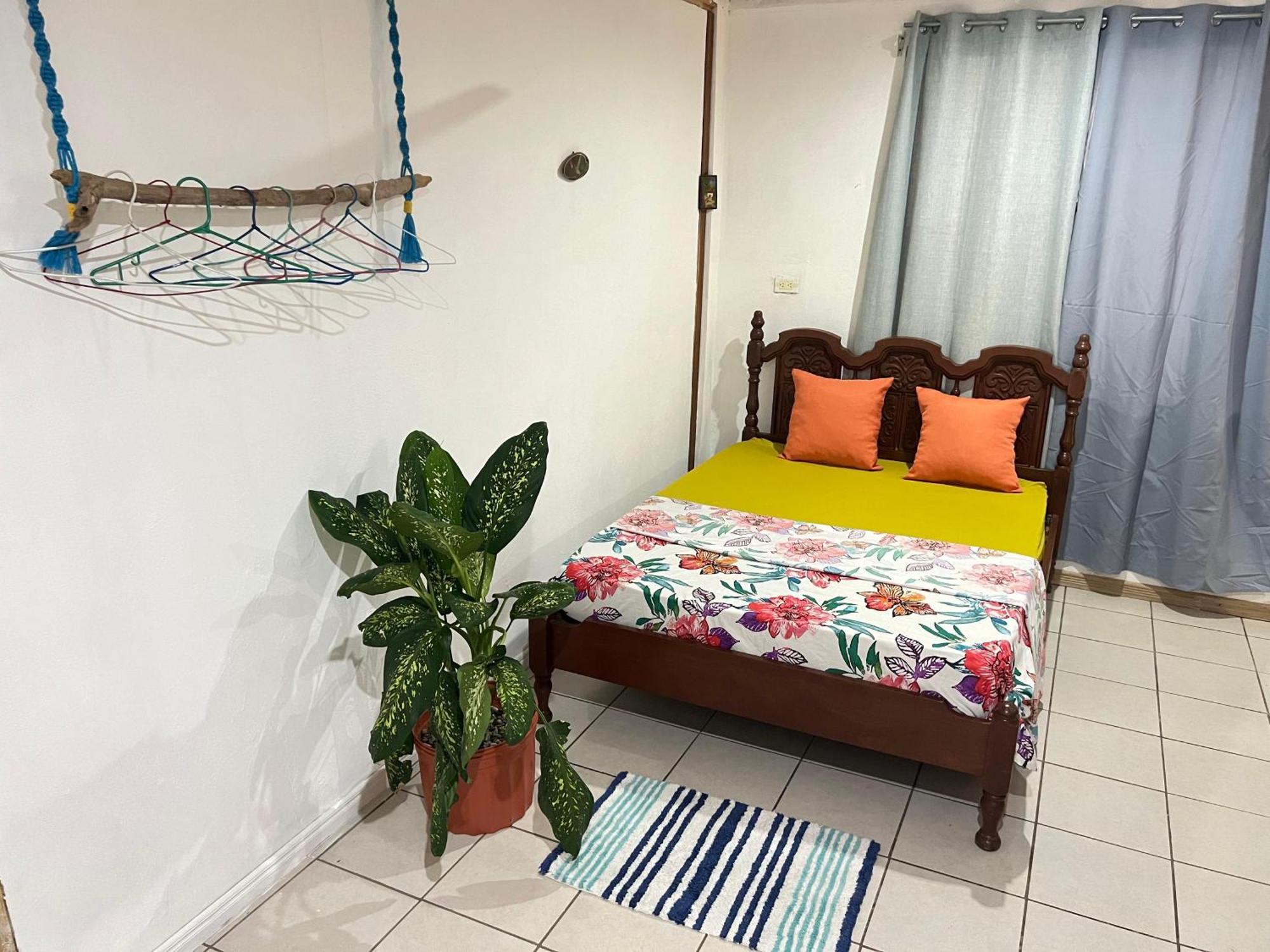 Mochis Apartment Quepos Ngoại thất bức ảnh