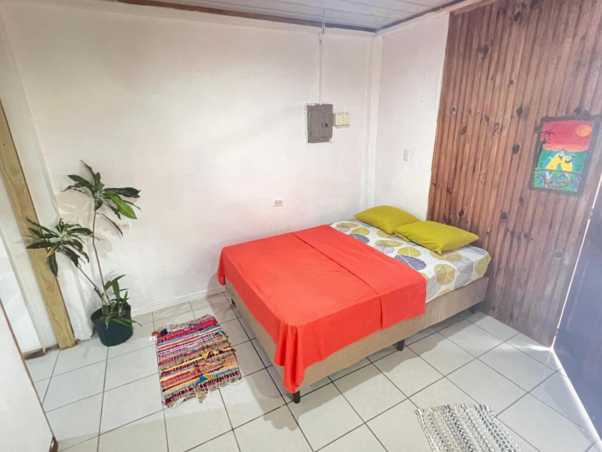 Mochis Apartment Quepos Ngoại thất bức ảnh