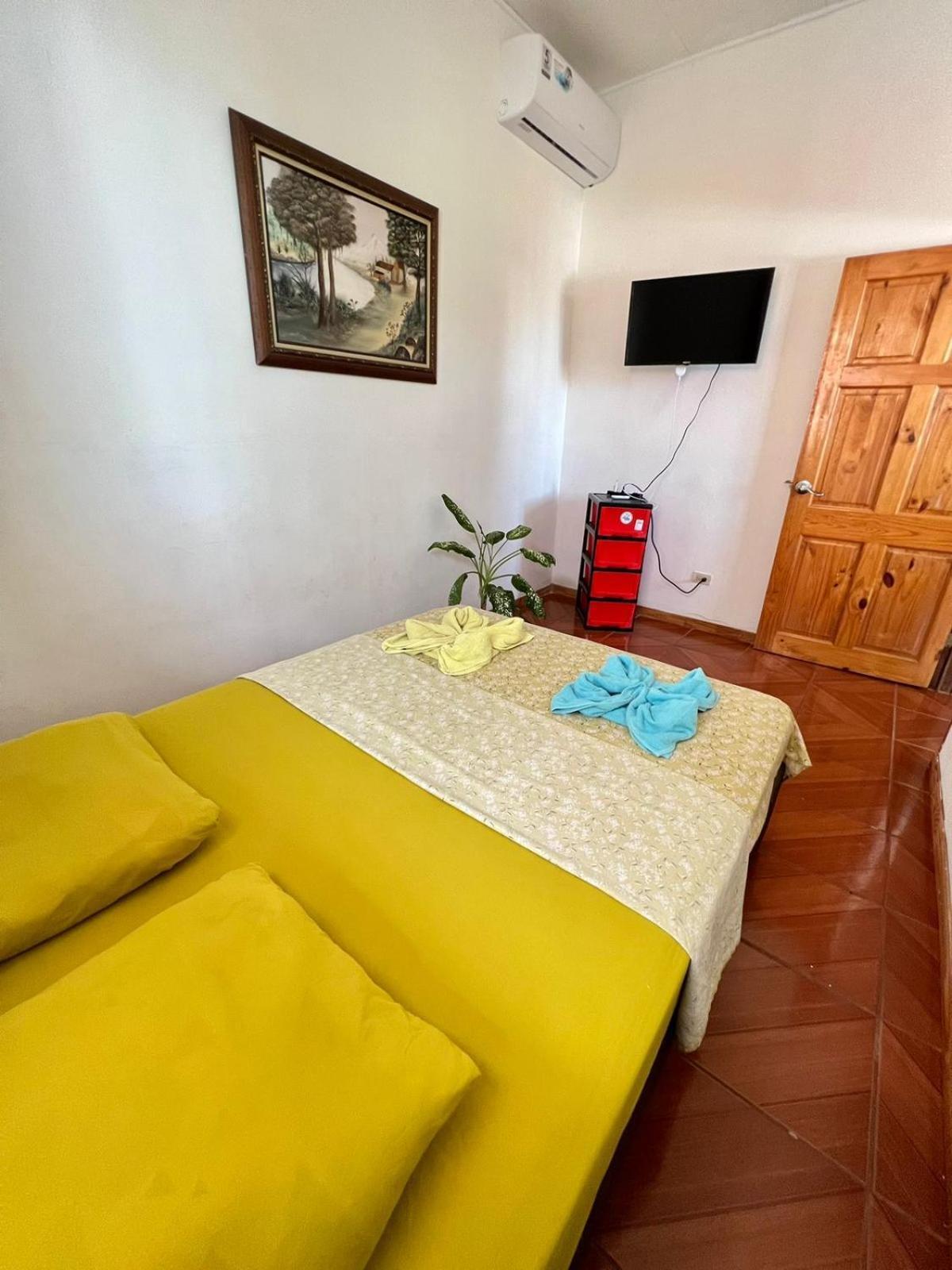 Mochis Apartment Quepos Ngoại thất bức ảnh