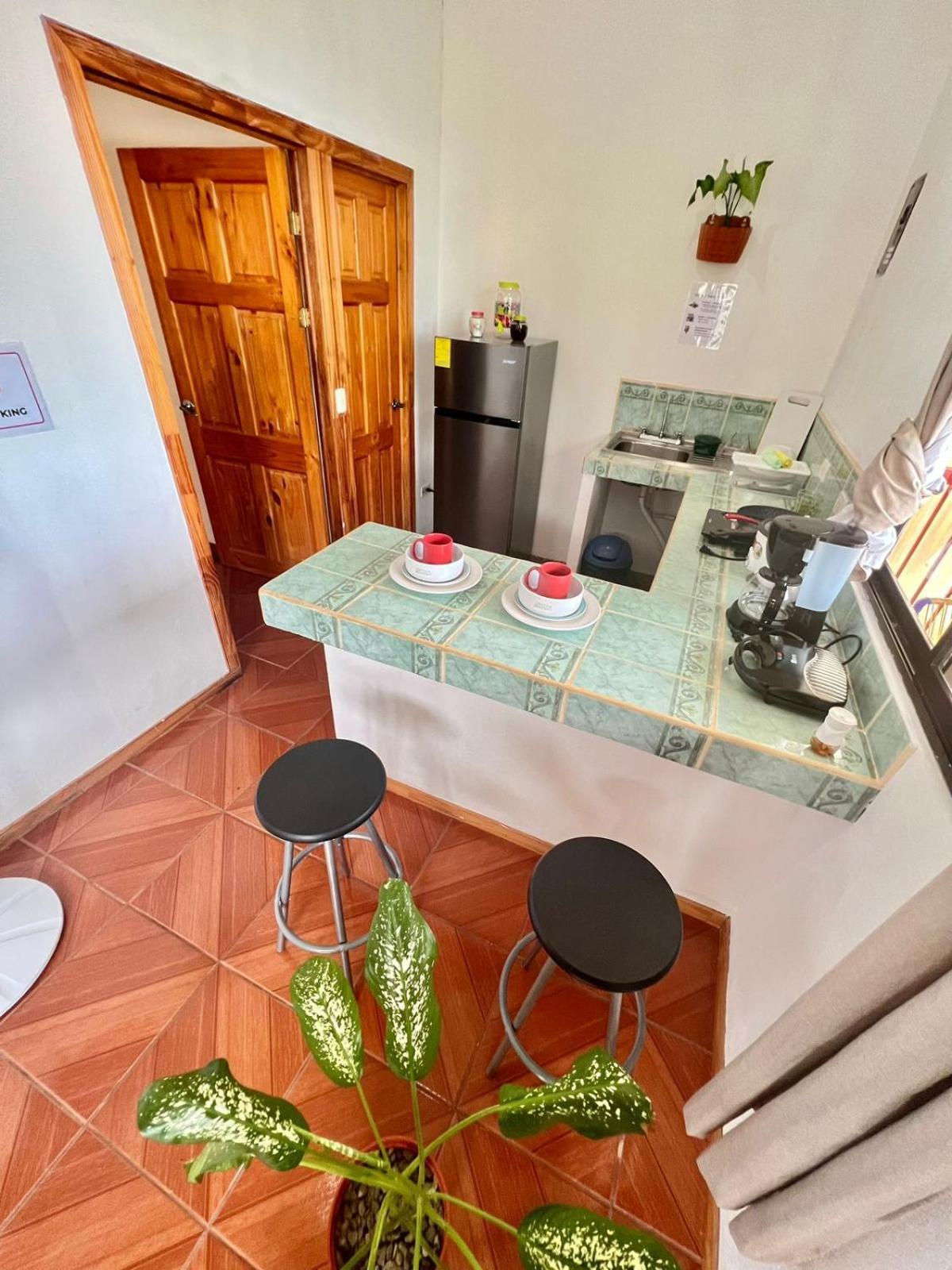 Mochis Apartment Quepos Ngoại thất bức ảnh