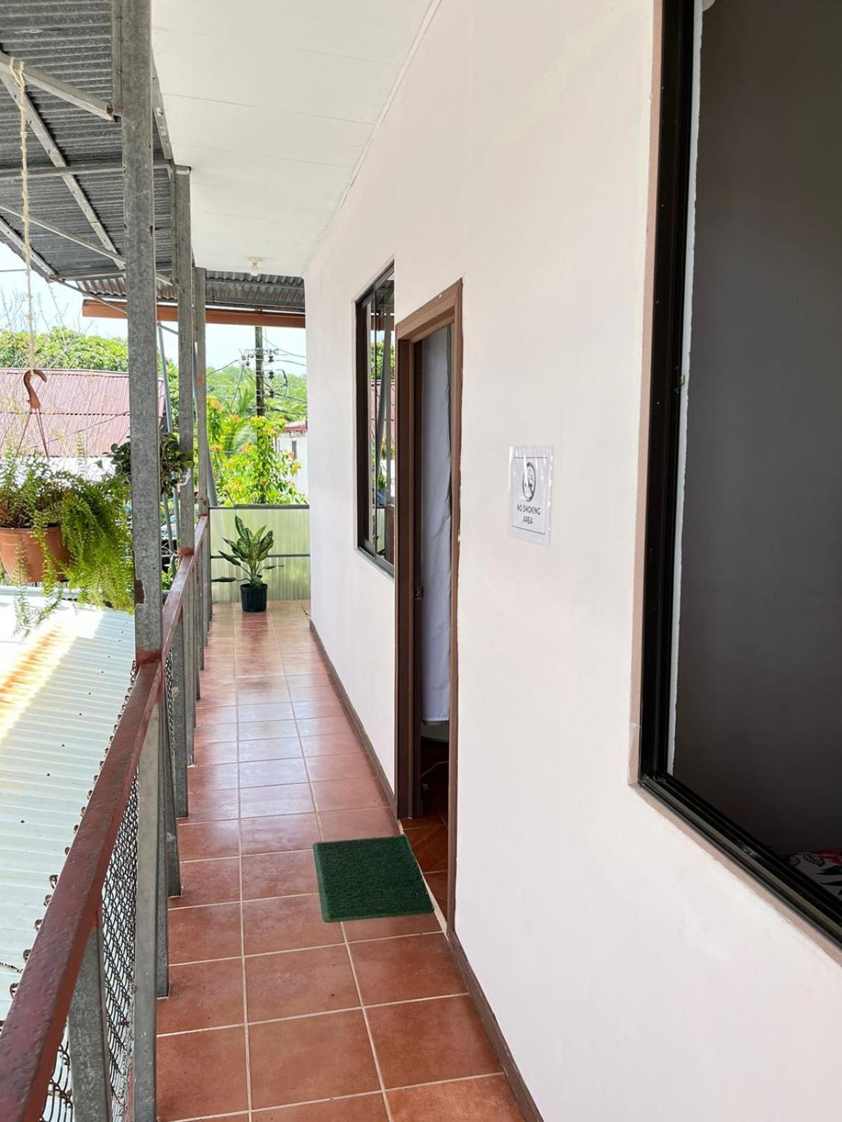Mochis Apartment Quepos Phòng bức ảnh