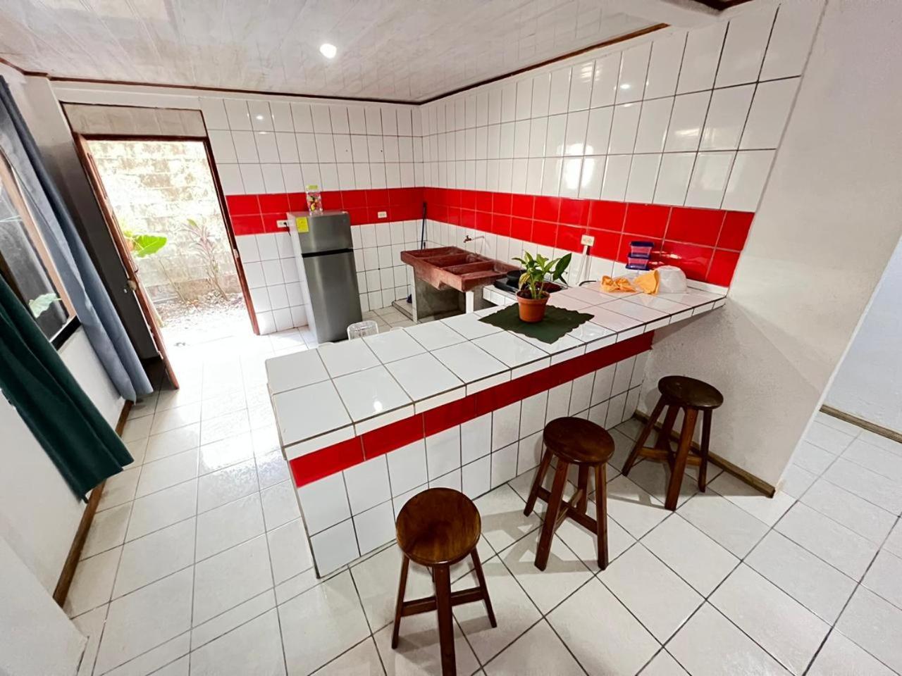 Mochis Apartment Quepos Phòng bức ảnh