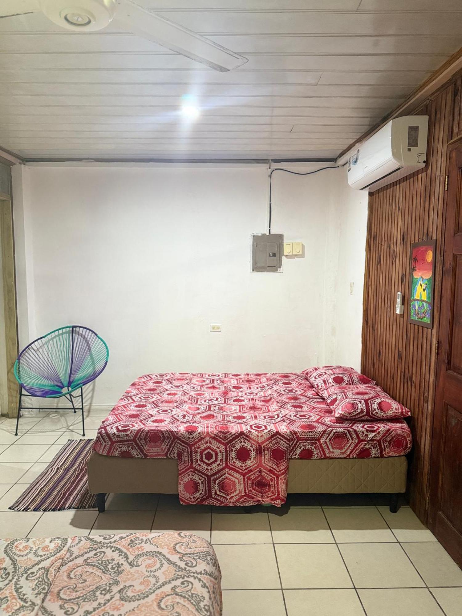 Mochis Apartment Quepos Ngoại thất bức ảnh