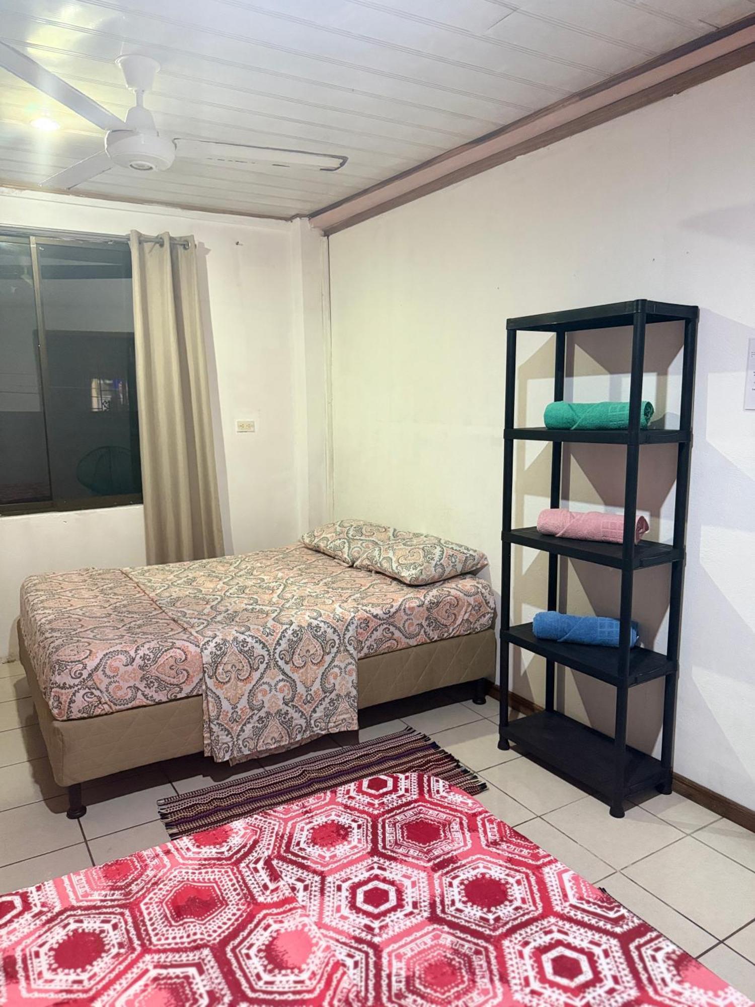 Mochis Apartment Quepos Ngoại thất bức ảnh